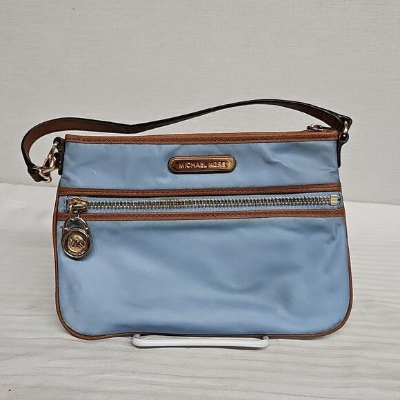 MICHAEL KORS NYLON AND LEATHER LOCK WRISTLET BFPM-02-237 - Picture 1 of 5